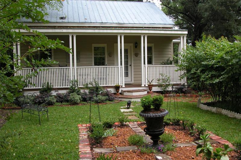 Flowertown Bed And Breakfast Summerville Exterior foto